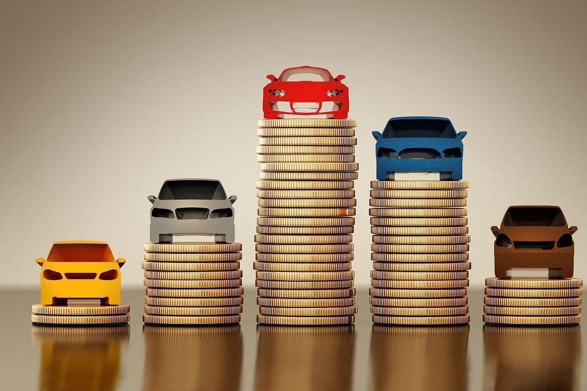 50代向け】自動車保険料の相場や金額を抑える方法、おすすめの保険を紹介｜教えて！おとなの自動車保険