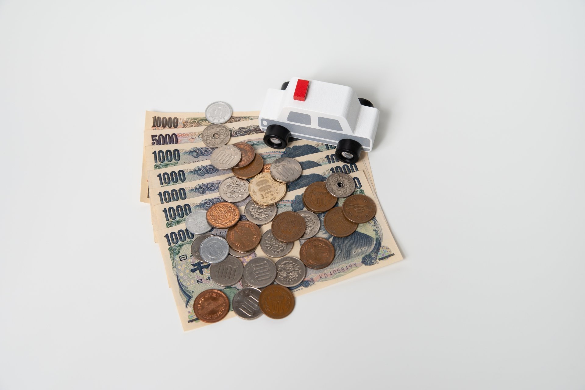 反則金とは？罰金との違い、交通反則通告制度、支払い方法について解説｜教えて！おとなの自動車保険